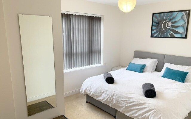 Continental Apartments 3-bed Apartment Farnborough