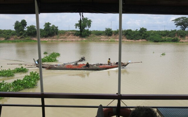 Phocea Cruise Phnom Penh to Siem Reap