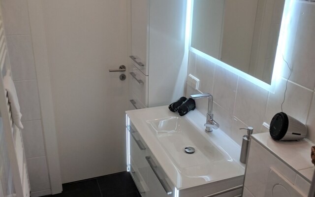 Private Apartment Fuhrenplan