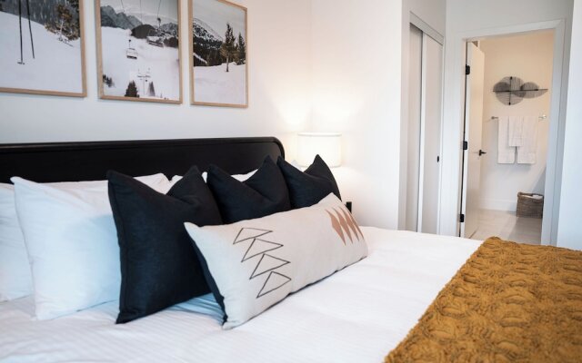 The Selkirk House by Revelstoke Vacations