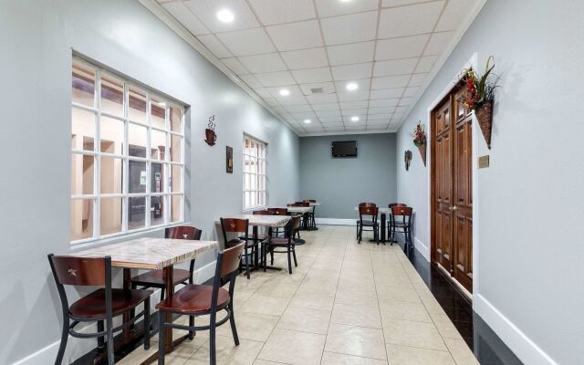 Hotel elev8