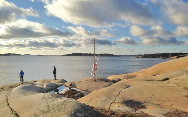 Beautiful Home in Västra Frölunda With 3 Bedrooms and Wifi