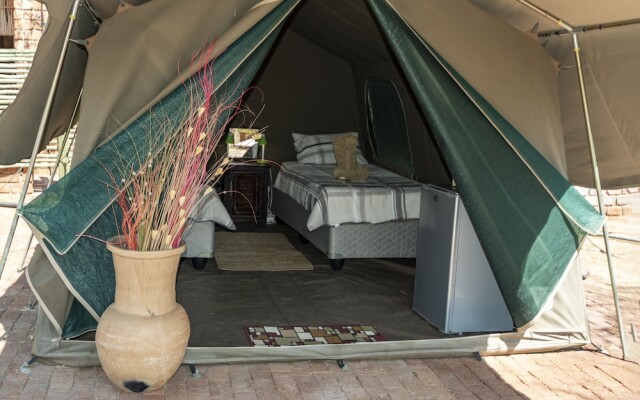 Ripley`s Self-Catering Camp Windhoek