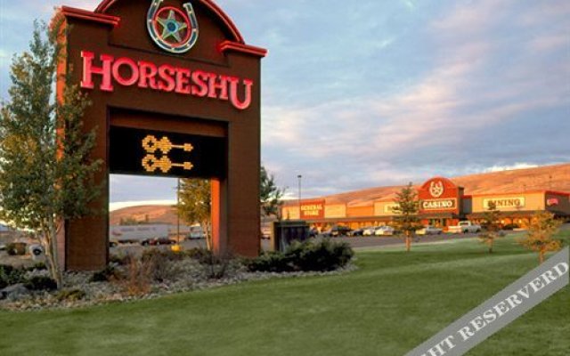 Horseshu Hotel & Casino