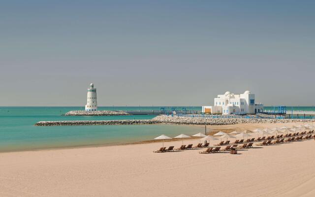 Hilton Salwa Beach Resort & Villas