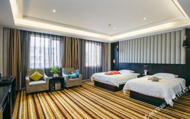 Gulong Hotel (Hanzhong High-speed Railway Station Wanbang)