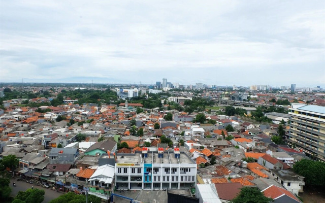 Studio Room Bassura City Apartment In Shopping Mall By Travelio