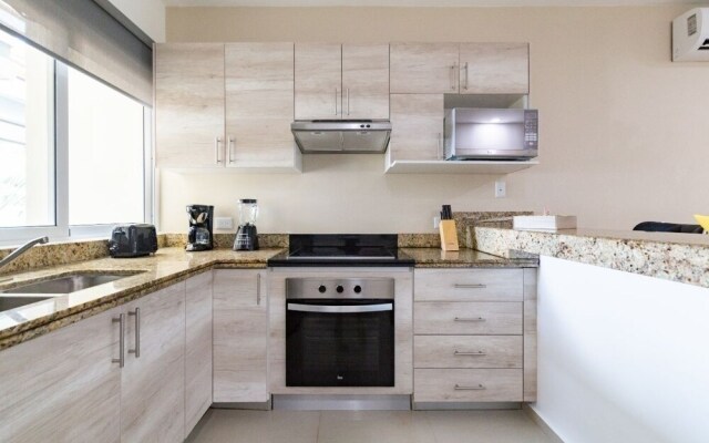 Sabbia 4301 3 Bedrooms ALL IN Suite Apts