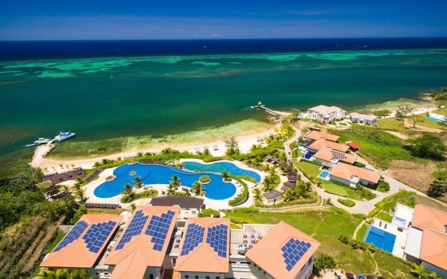 Villas in Pristine Bay