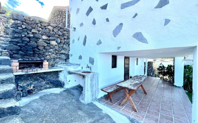 Casa rural con BBQ, Wifi y inolvidable vista a océano, El Hierro