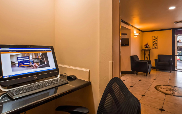 Best Western Plus Orchard Inn