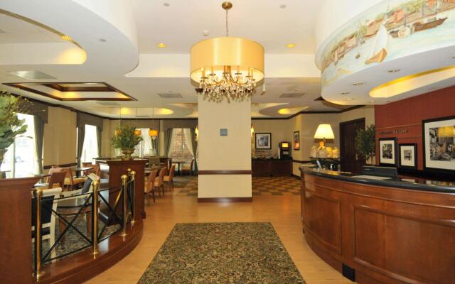 Hampton Inn Alexandria-Old Town/King St. Metro
