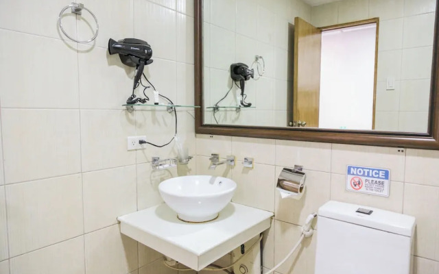 Pacific Bay Grand Suites