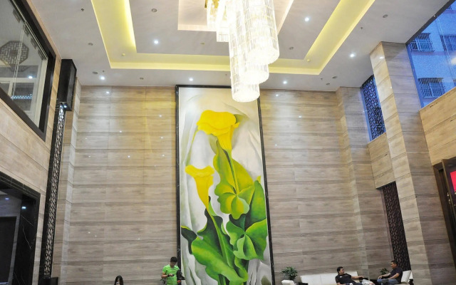 Campanile Hotel (Shenzhen Longcheng Plaza Metro Station)