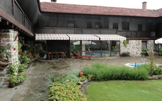 Guest House Golemanite