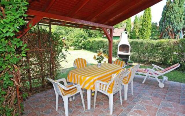 Holiday Home Balaton H2048