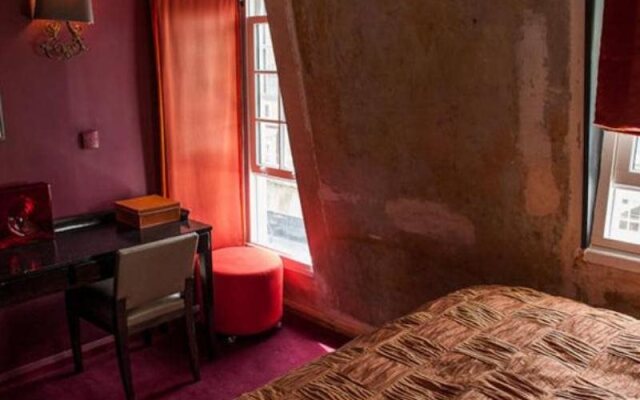Rough Luxe Hotel