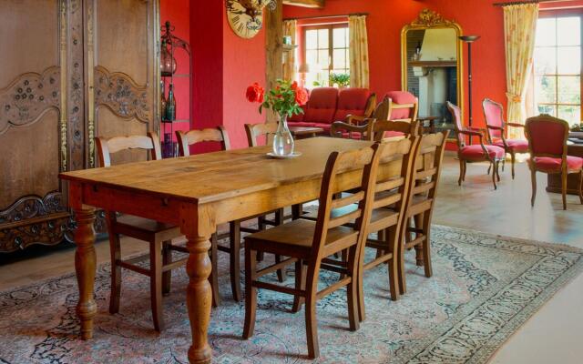 Appealing villa in Bièvre with garden