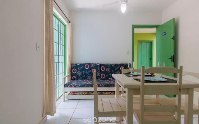 Apto com piscina prox da Praia de Araçaípe ADM0104