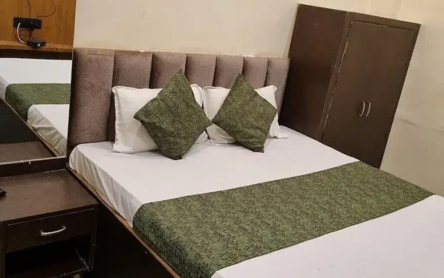 Hotel Shree Shivtam