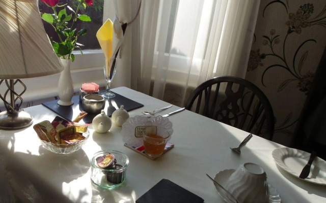 Maison Dieu Guest House