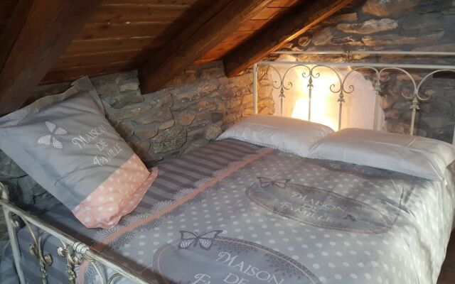 Charming Chalet With Panoramic View