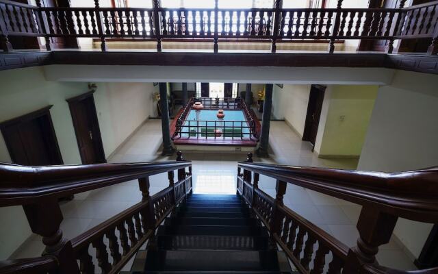 OYO 10638 Chandana Royal Resorts