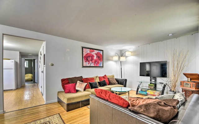 Charming Buffalo Apt: 18 Mi to Niagara Falls!