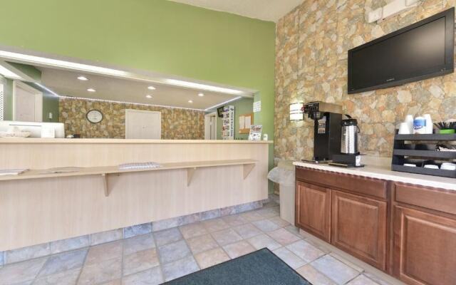 Americas Best Value Inn - Mentor