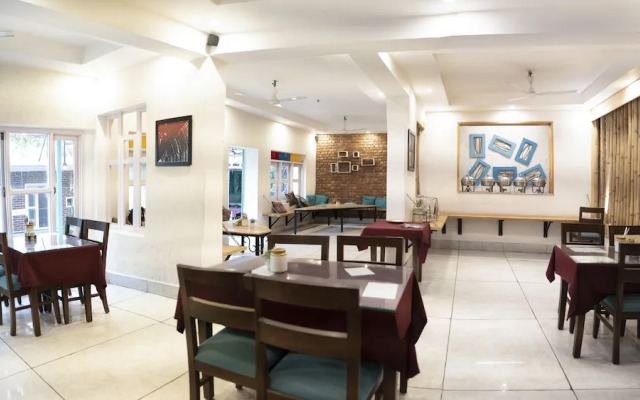 Swiss Cottage and Spa by Salvus