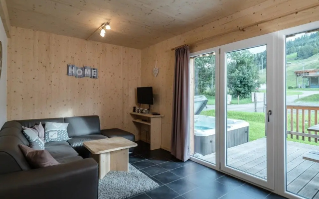 Appealing Chalet With hot tub
