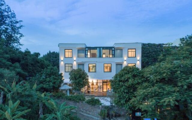 Yinzhuo life Meisu(Weizhou Islan Shell Beach store）