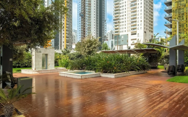 Luxury Tower 3BR Beach View High Floor