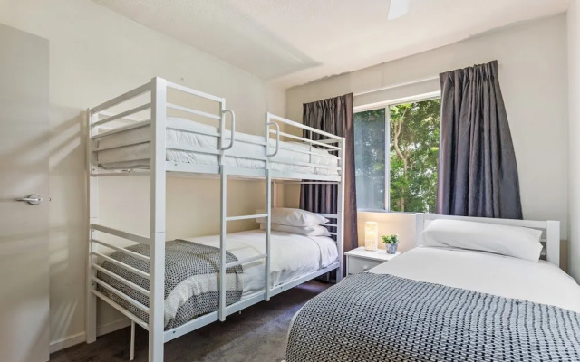 Family-friendly Stay Walk to Beach & Parks – Guest Rooms – Maroochydore
