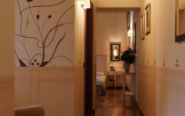 Hotel Villa Policreti