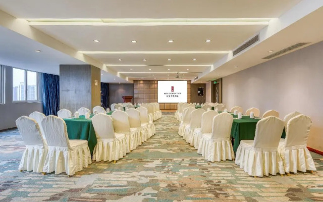 Rezen Kingtown Hotel (Chongqing Xinpaifang)