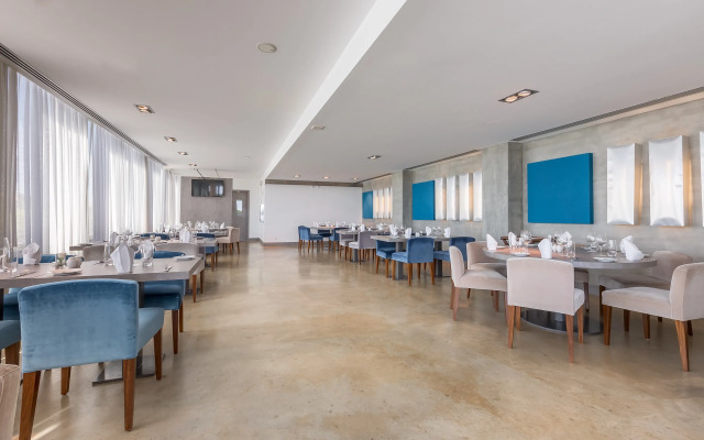 The Westin Salgados Beach Resort, Algarve