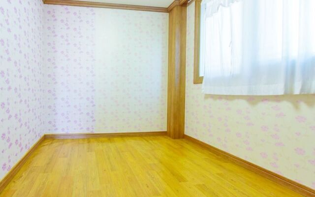 Geoje Sky Terrace Pension