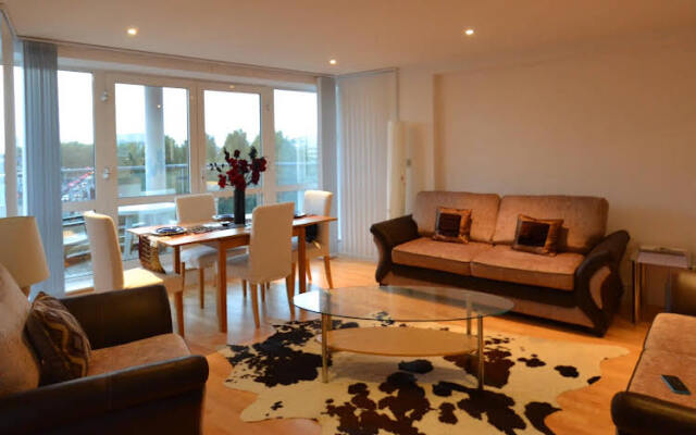 Chiswick 560 Serviced Apartment