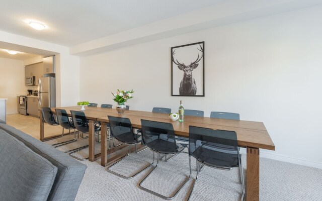 Superb Brand New Spacious Town Home