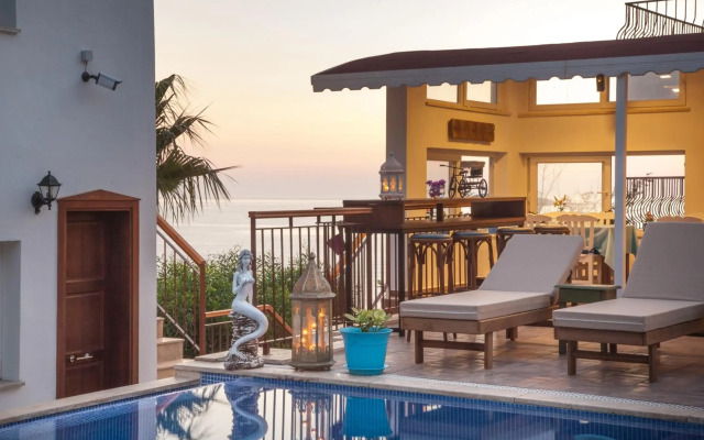Sunset Villa Hotel