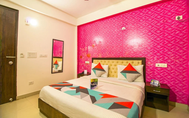 Fabexpress Tourist Palace