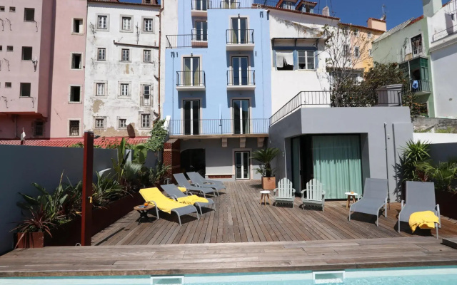 Downtown, Lisbon Apartment