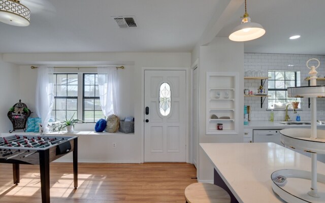 Waterfront Granbury Home: Easy Lake Access!