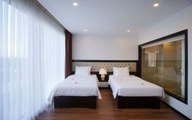 Merit Halong Hotel