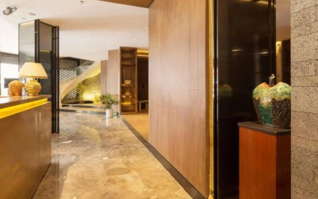 Aoyi Hotel