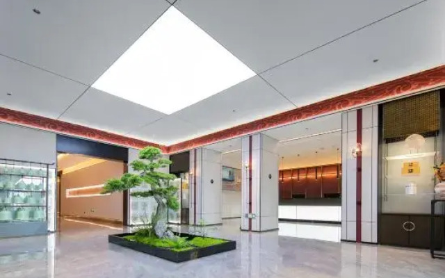 Moshang Light Luxury Hotel (Yichang Yigui Branch)