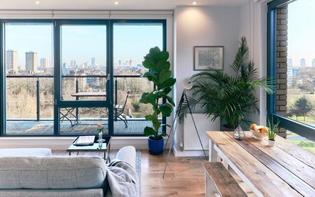 Beautiful 1 Bedroom With Balcony Near Mile End