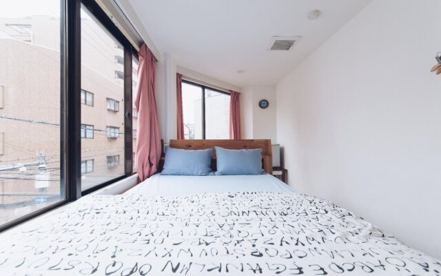 Ark Guest House Namba - Hostel