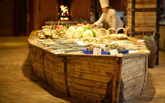 Qingdao Great Tang Harvest Hotel